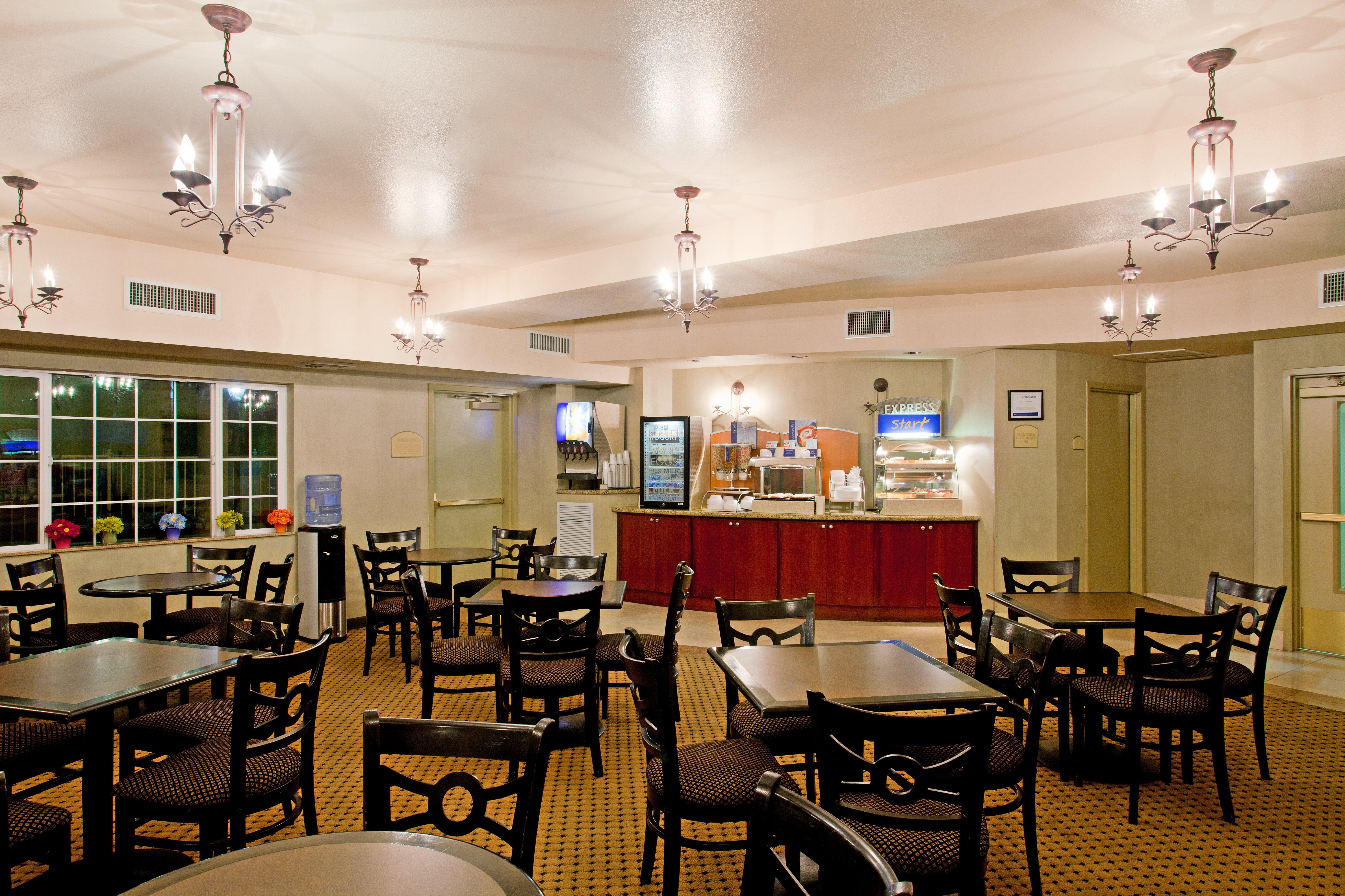 Hotel Marguerite South Anaheim - Garden Grove, Trademark Collection By Wyndham Экстерьер фото