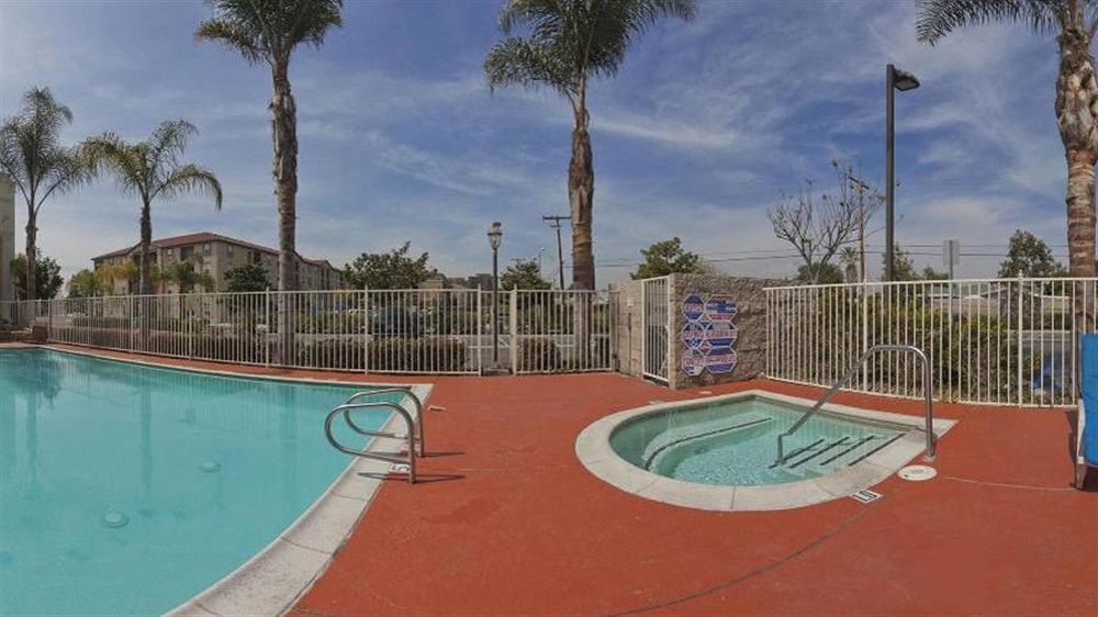 Hotel Marguerite South Anaheim - Garden Grove, Trademark Collection By Wyndham Экстерьер фото